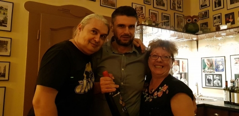 Spectacol oenologic cu Lupii și Balerinele Gitanei